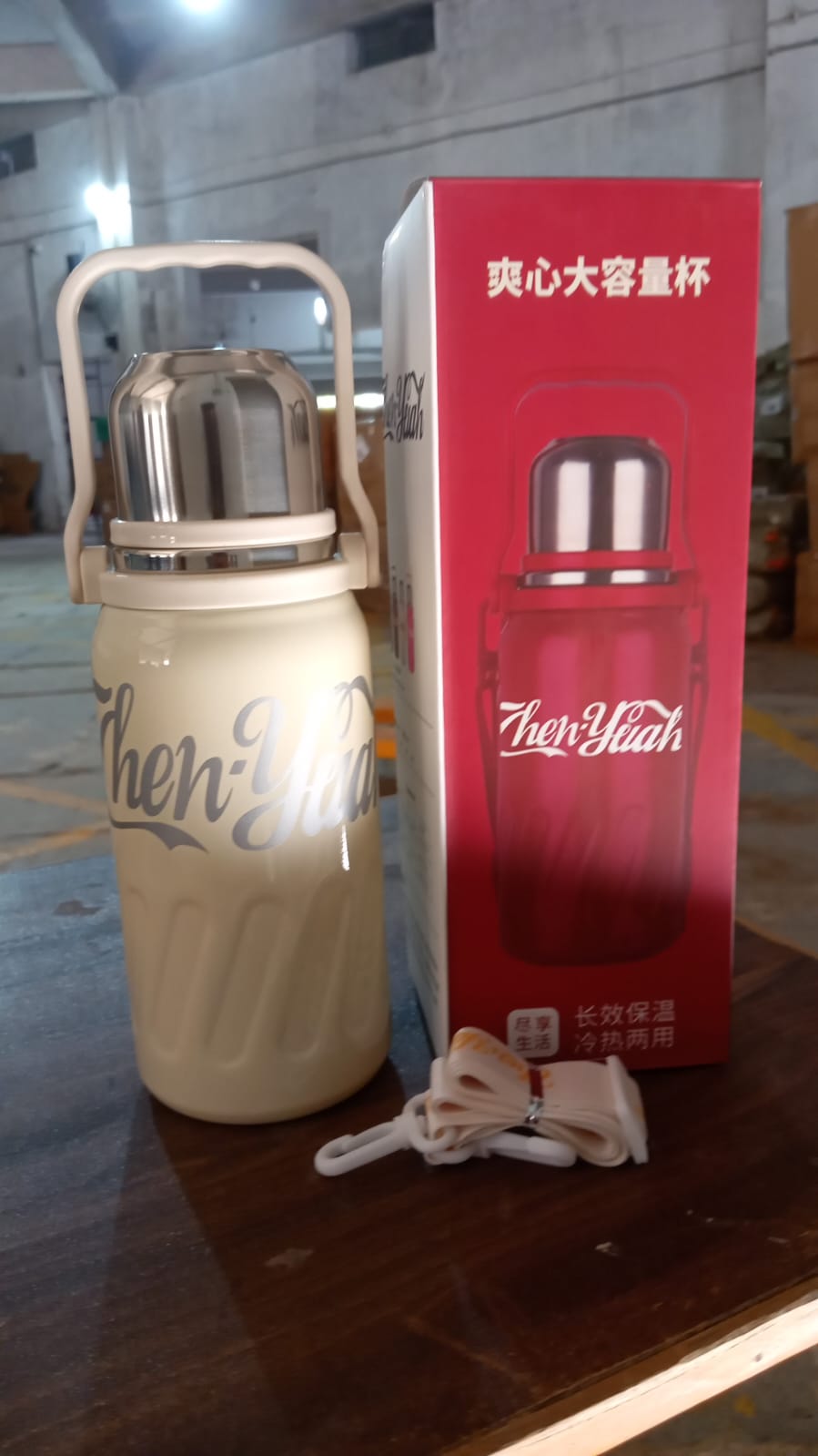 Stainless Steel Vacuum Insulated Water Bottle | Leak Proof Flask for Tea Coffee | With Steel Cup Stainless Steel Vacuum Insulated Water Bottle | Leak Proof Flask for Tea Coffee | With Steel Cup